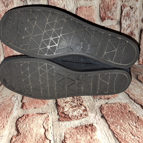 Minnetonka | High Top Back-Zip Black Fringe Moccasin Boots - Missing Insoles - Picture 10 of 16